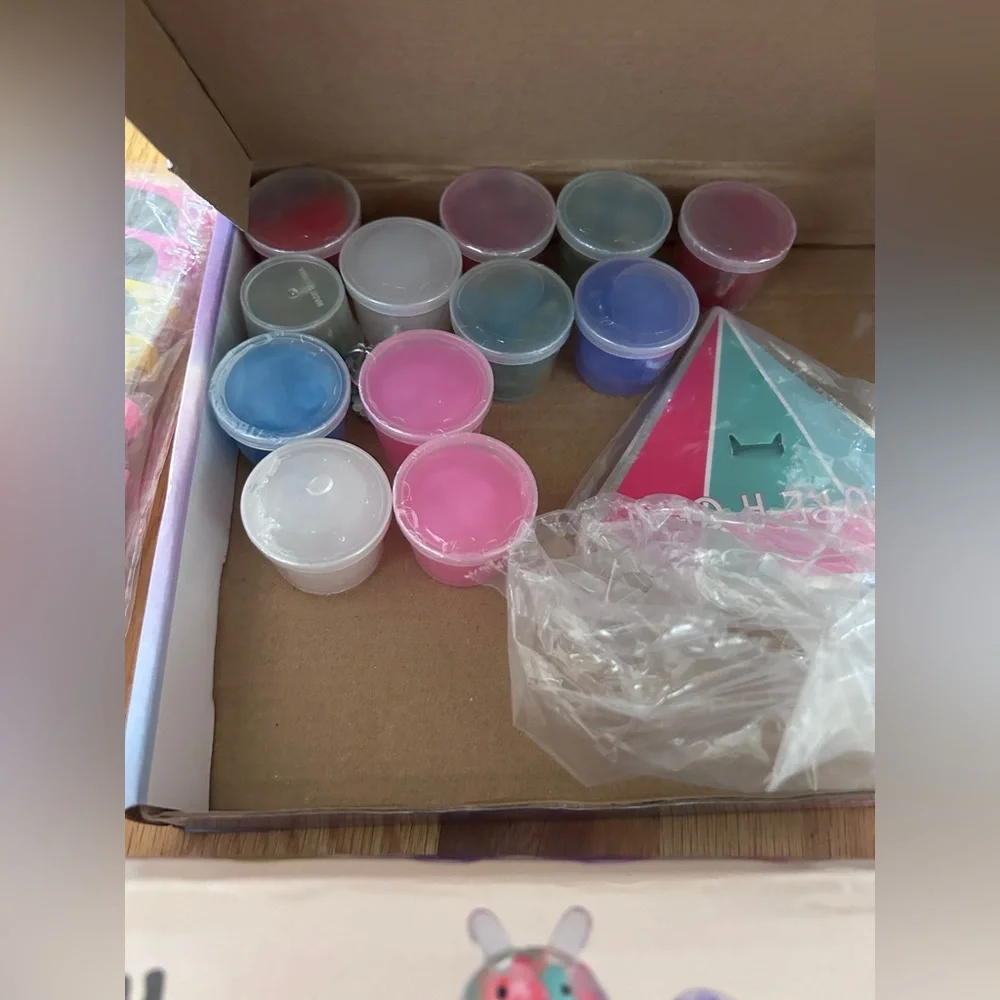 Bundle of leftover party favors Party Kit – Multicolor Slime & Accessories